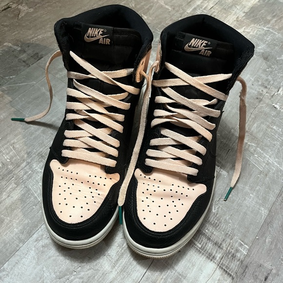 Jordan 1 “Crimson Tint” - Picture 2 of 2